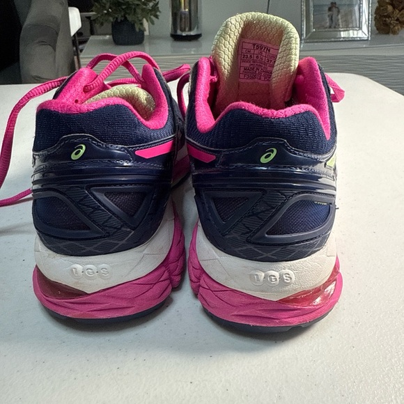 Asics Gel-Kayano 22 Womens Comfort Athletic Running Sneaker  - Size 6.5 (00g7) - Picture 4 of 8